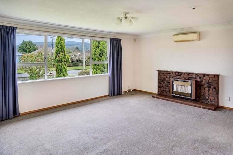 Photo of property in 4 Routley Crescent, Elderslea, Upper Hutt, 5018