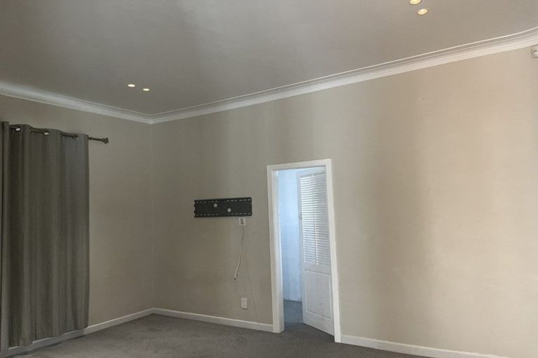 Photo of property in 552 Swanson Road, Ranui, Auckland, 0612