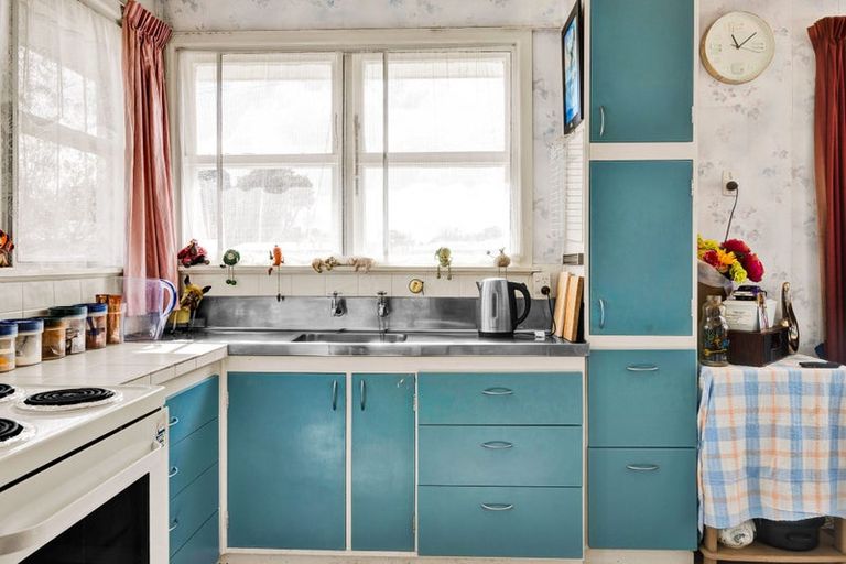 Photo of property in 20 Ramanui Avenue, Hawera, 4610