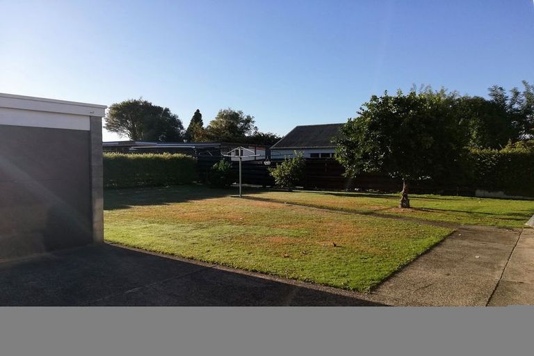 Photo of property in 14 Rutherford Street, Chedworth, Hamilton, 3210