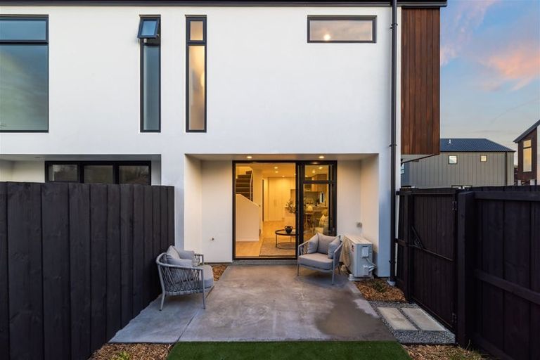 Photo of property in 6/66 Cleveland Street, Edgeware, Christchurch, 8013