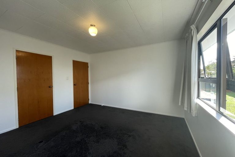 Photo of property in 94 Roberts Road, Te Atatu South, Auckland, 0610