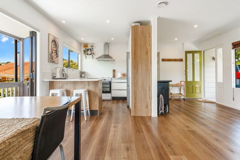 Photo of property in 82 Glenvar Road, Torbay, Auckland, 0630