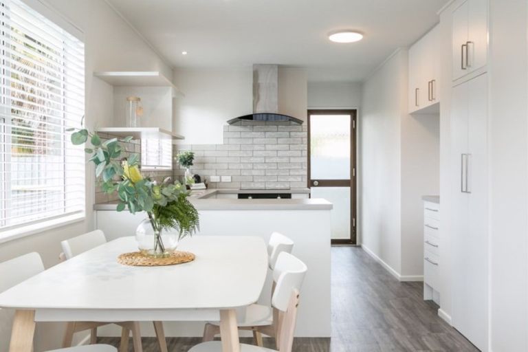 Photo of property in 46 Anderson Road, Taradale, Napier, 4112
