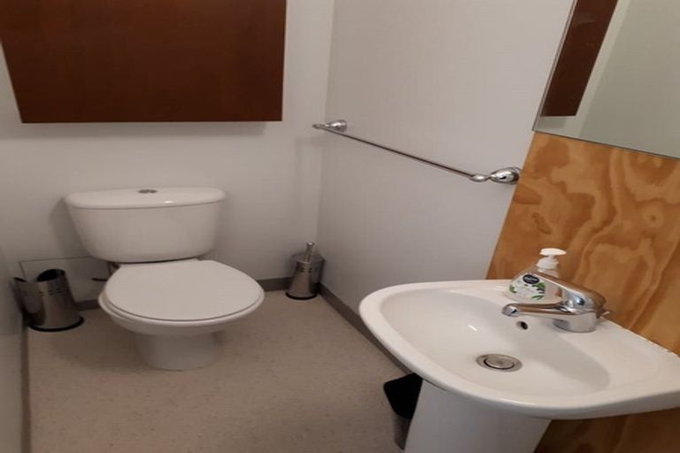 Photo of property in Urbane Apartments, 9/29 Webb Street, Mount Cook, Wellington, 6011