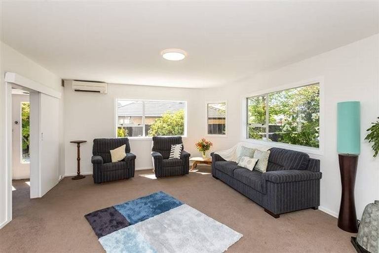 Photo of property in 103 Rattray Street, Riccarton, Christchurch, 8041