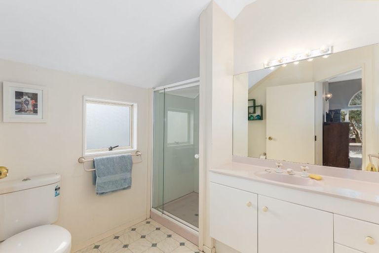 Photo of property in 38b Hinau Street, Woburn, Lower Hutt, 5011