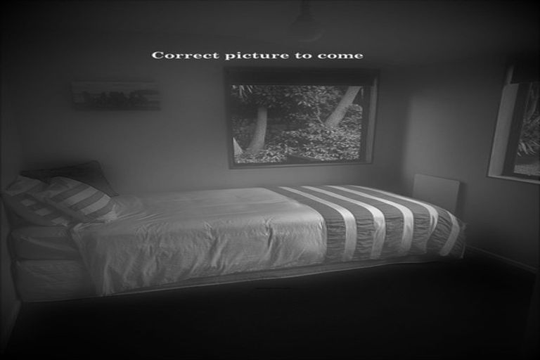 Photo of property in 1a Mcglashen Place, Beach Haven, Auckland, 0626