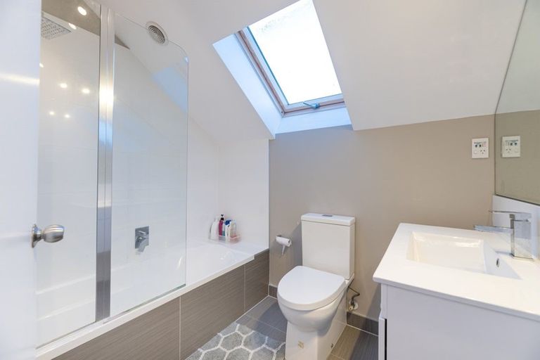 Photo of property in 473 Don Buck Road, Massey, Auckland, 0614