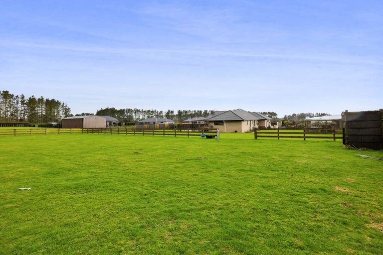 Photo of property in 34 Mercade Close, Stratford, 4332