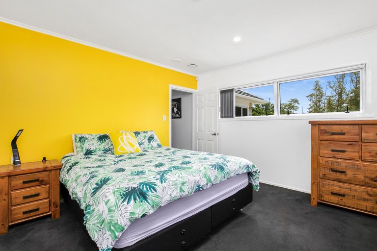 Photo of property in 34 Hallberry Road, Mangere East, Auckland, 2024