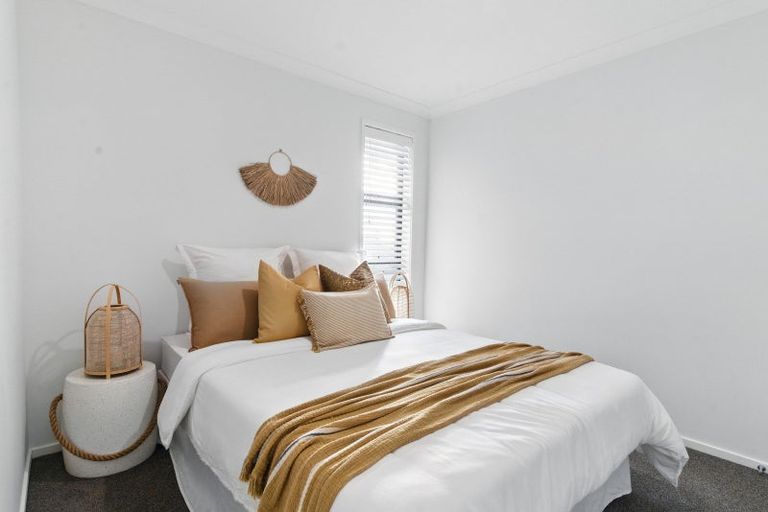 Photo of property in 35 Ballintoy Park Drive, Welcome Bay, Tauranga, 3175