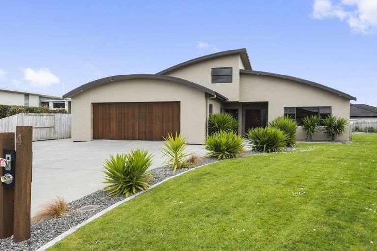 Photo of property in 4 Tarrango Way, Rototuna, Hamilton, 3210