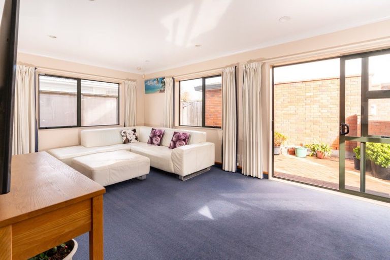 Photo of property in 31 Argentine Avenue, Miramar, Wellington, 6022