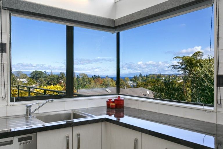 Photo of property in 2/17 Rhodes Fall, Rangatira Park, Taupo, 3330