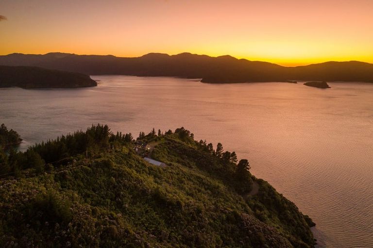 Photo of property in 1786 Port Underwood Road, Port Underwood, Picton, 7281