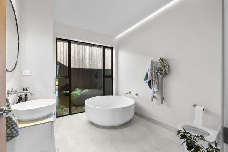 Photo of property in 173 Kingsdale Park Drive, Aokautere, Palmerston North, 4471