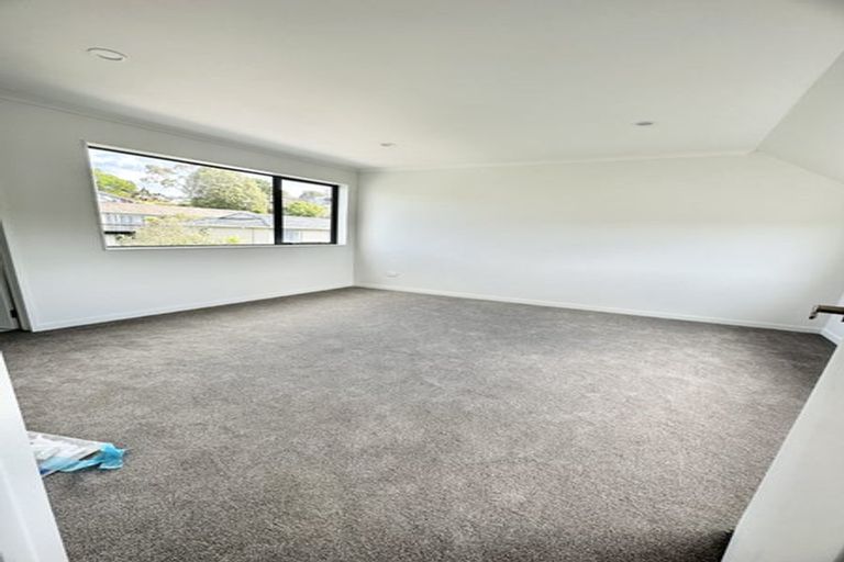 Photo of property in 4/11 Celeste Place, Totara Vale, Auckland, 0627