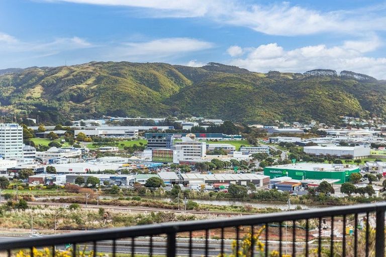 Photo of property in 18a Omaka Place, Aotea, Porirua, 5024