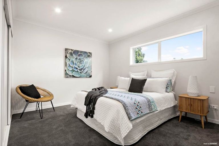 Photo of property in 26b Stottholm Road, Titirangi, Auckland, 0604