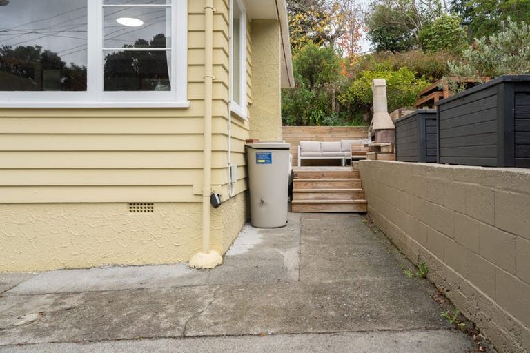 Photo of property in 1 Rimu Street, Tawa, Wellington, 5028