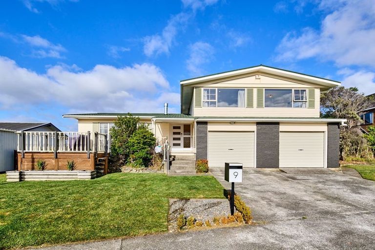 Photo of property in 9 The Sounding, Whitby, Porirua, 5024