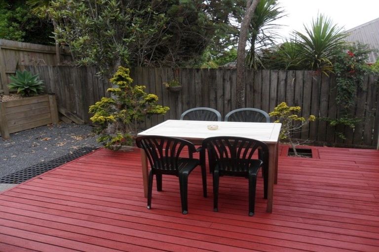 Photo of property in 13 Milan Drive, Glen Eden, Auckland, 0602