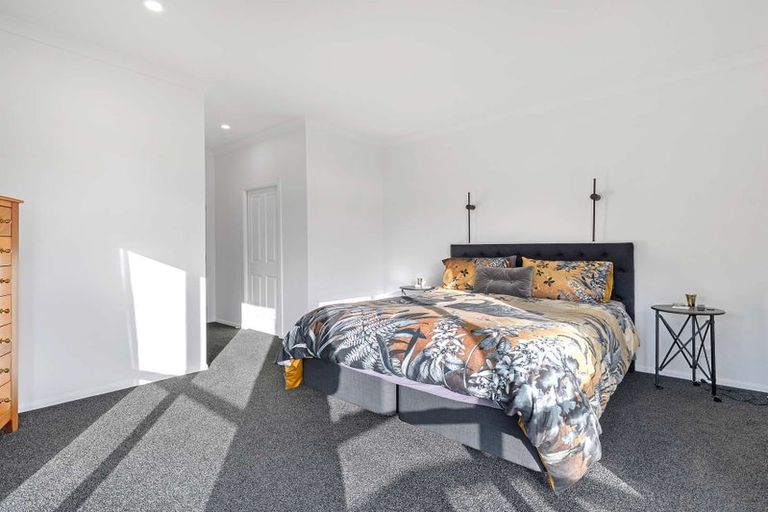 Photo of property in 1 Shakespeare Road, Bastia Hill, Whanganui, 4500