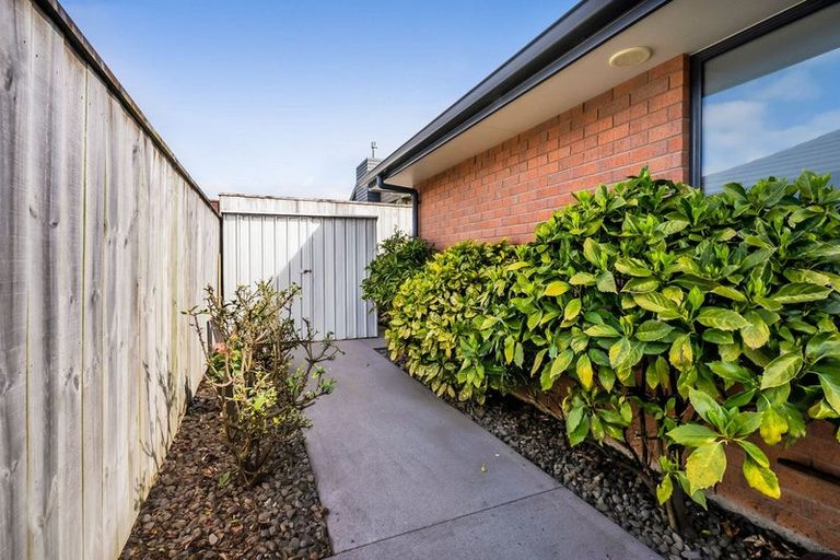 Photo of property in 9 Huetu Place, Bell Block, New Plymouth, 4312