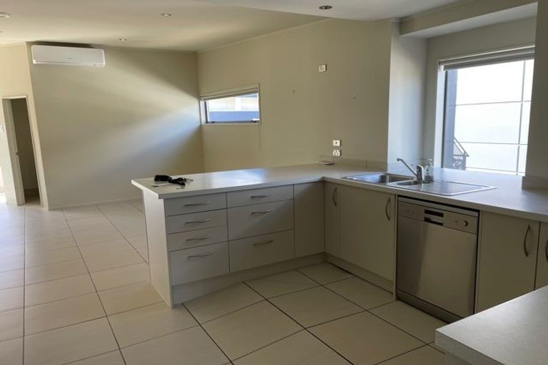 Photo of property in Albany Central, 16a/210 Dairy Flat Highway, Albany, Auckland, 0632