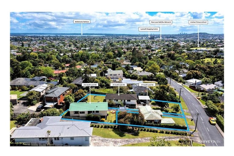 Photo of property in 35 South Lynn Road, Titirangi, Auckland, 0604