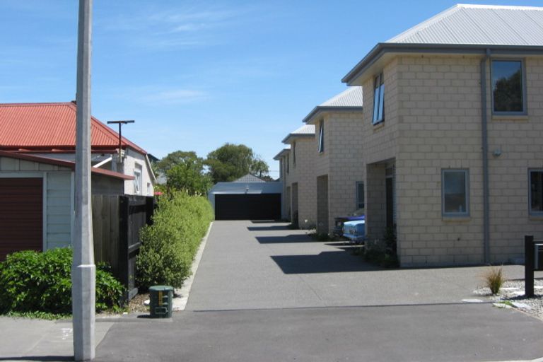 Photo of property in 28 Whitmore Street, Edgeware, Christchurch, 8013