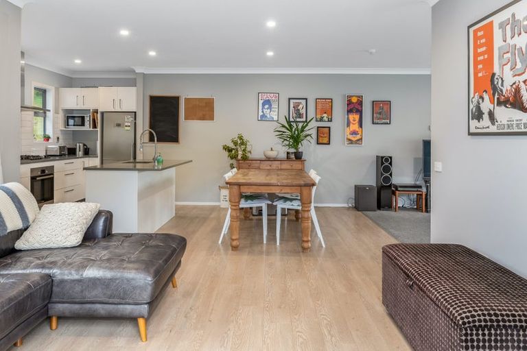 Photo of property in 3 Shoal Place, Whitby, Porirua, 5024