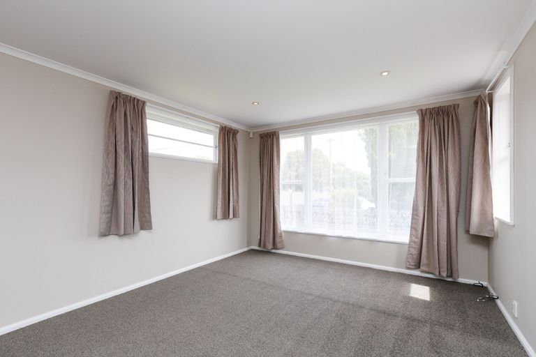 Photo of property in 18 Ronberg Street, Highbury, Palmerston North, 4412