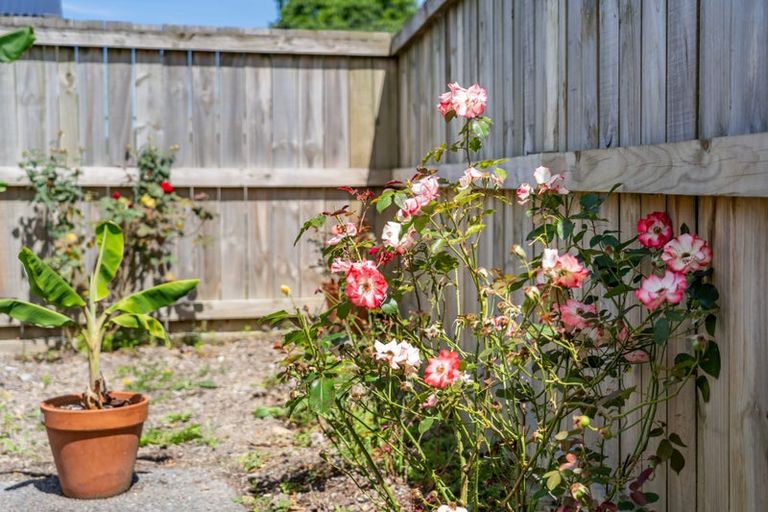 Photo of property in 2 Climie Way, Trentham, Upper Hutt, 5018