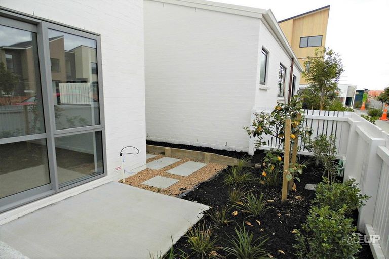 Photo of property in 24 Saltmarsh Road, Hobsonville, Auckland, 0616