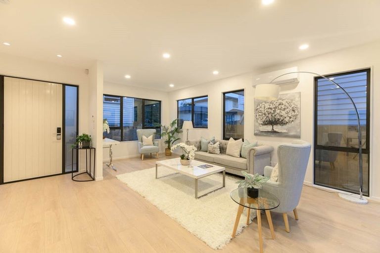 Photo of property in 24d Nikau Street, New Lynn, Auckland, 0600