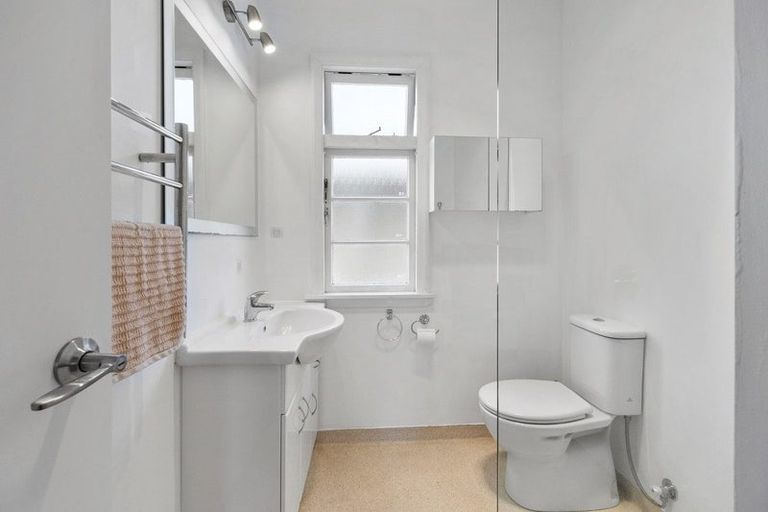 Photo of property in 52 Matamau Street, Palmerston North, 4414