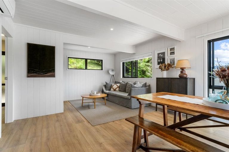 Photo of property in 111 Waireka Place, Whangamata, 3620