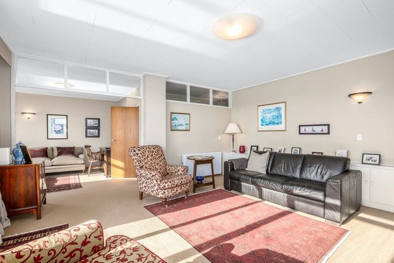 Photo of property in 4 Gill Road, Lowry Bay, Lower Hutt, 5013