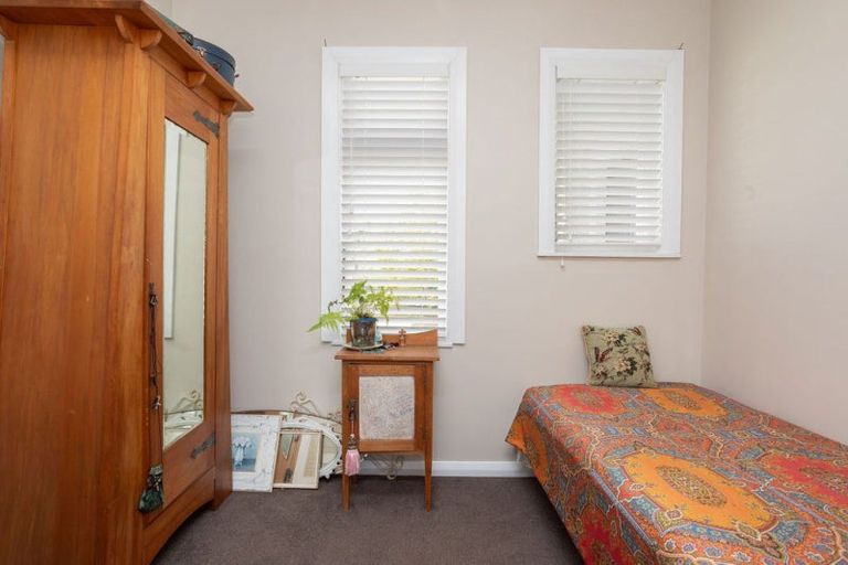 Photo of property in 25 Hospital Street, Dannevirke, 4930
