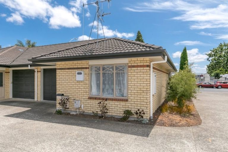 Photo of property in 201u4 Massey Street, Frankton, Hamilton, 3204