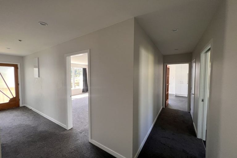 Photo of property in 31 Gardiner Grove, Wainuiomata, Lower Hutt, 5014