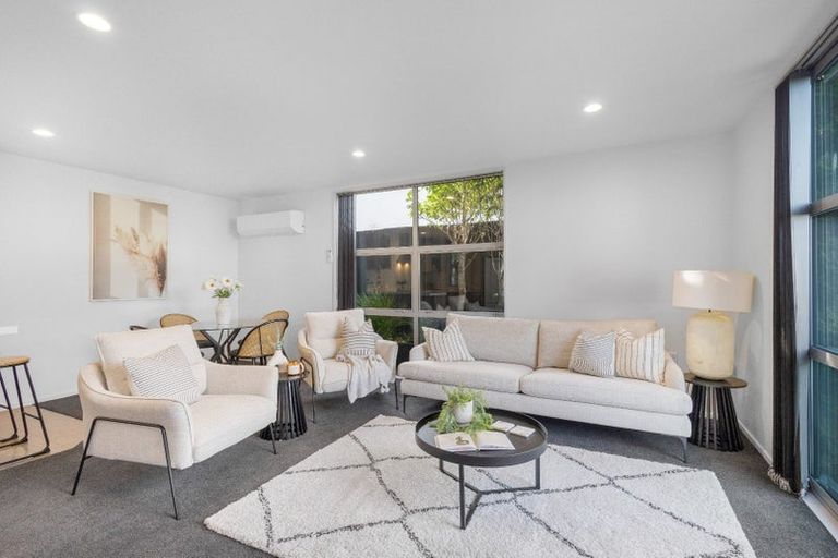 Photo of property in 547 Barbadoes Street, Edgeware, Christchurch, 8013