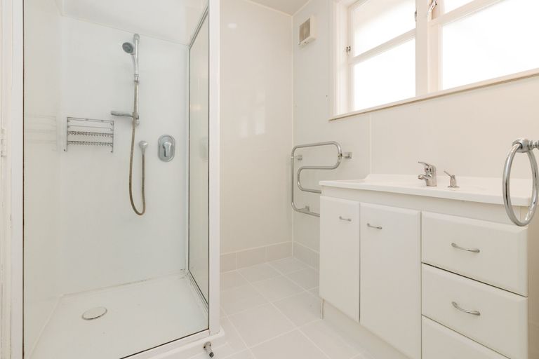 Photo of property in 18 Ronberg Street, Highbury, Palmerston North, 4412