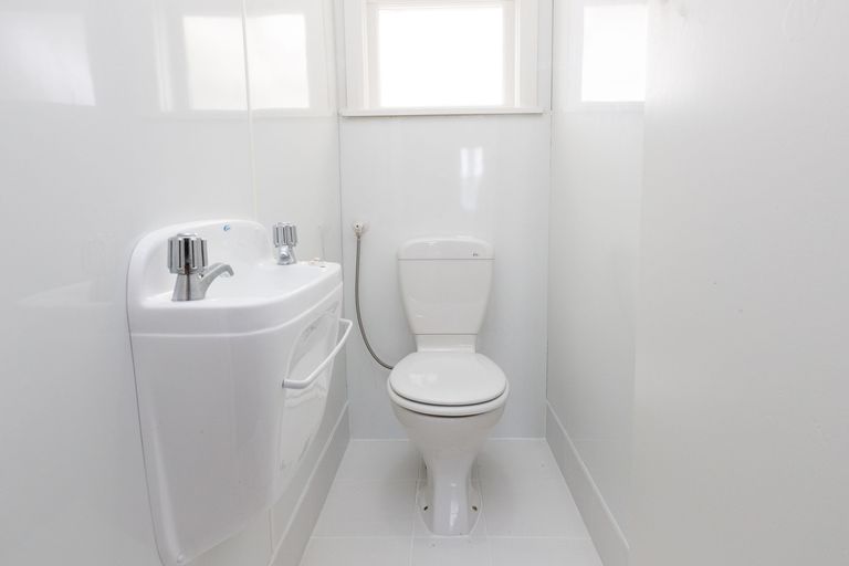 Photo of property in 18 Ronberg Street, Highbury, Palmerston North, 4412