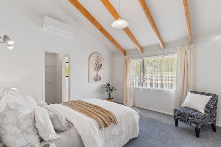 Photo of property in 115b Bartholomew Road, Levin, 5510