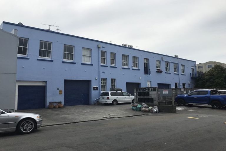 Photo of property in 2u2 King Street, Mount Cook, Wellington, 6021