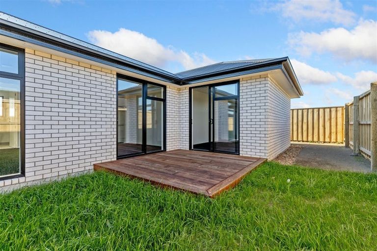 Photo of property in 8 Ivan Mauger Place, Rolleston, 7615