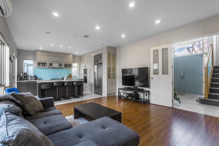 Photo of property in 226 Jeffs Road, Flat Bush, Auckland, 2016
